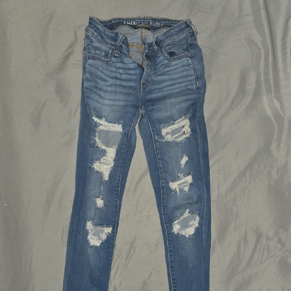 American Eagle Outfitters Women's Distressed Blue Skinny Jeans